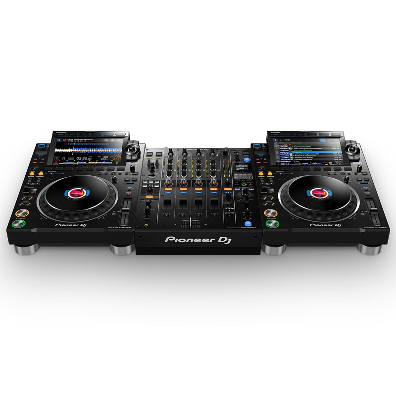 Pioneer CDJ-3000 (2) and Pioneer DJM-900NXS2 Mixer Complete